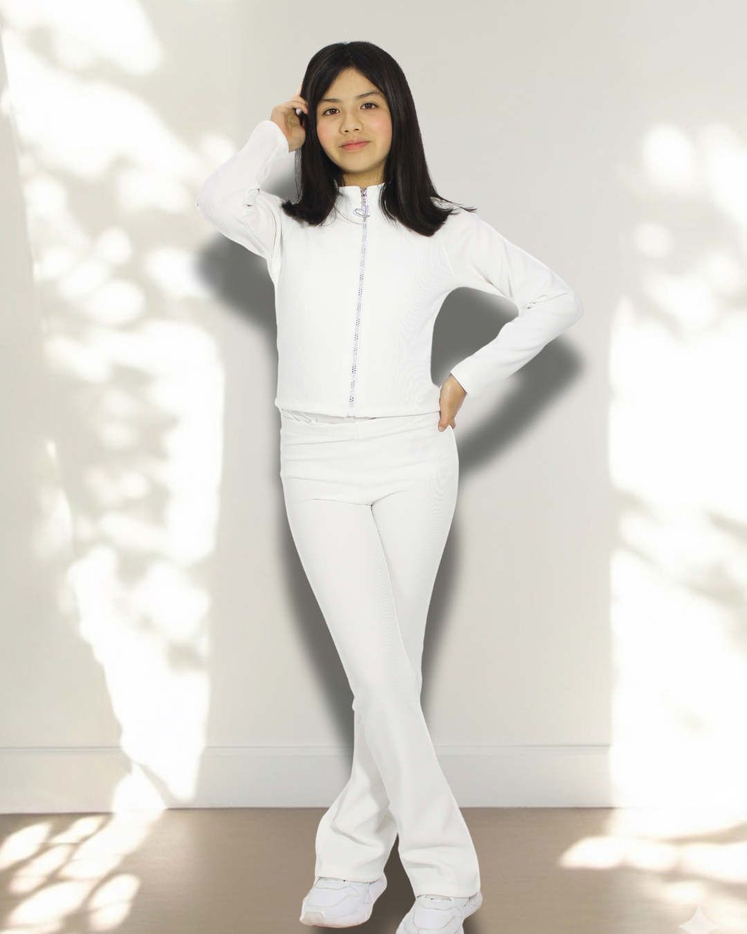 CONJUNTO BLANCO PARA NIÑA- MILA