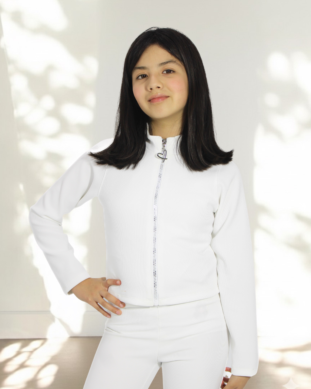 CONJUNTO BLANCO PARA NIÑA- MILA