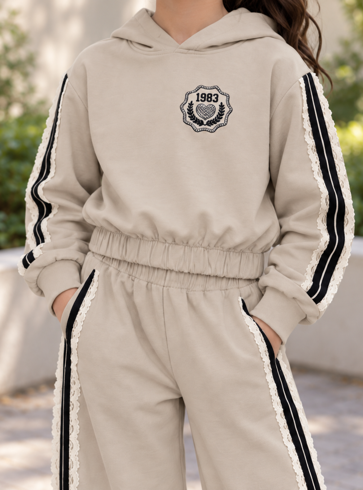 SUDADERA PARA NIÑA - GINA CAQUI CAQUI